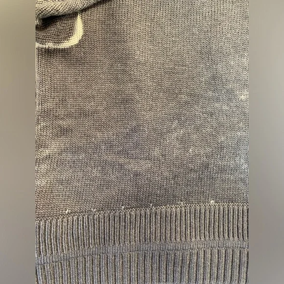 NWOT   Lululemon   Hazy Day Sweater  size 12  shadow blue/almost blue - Picture 13 of 13